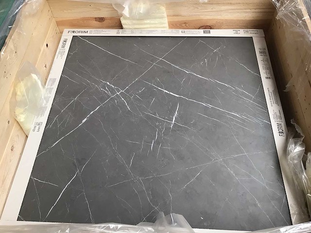 Florim charming amber mat vloertegel 120x120 cm 34,56 m² - afbeelding 1 van  3