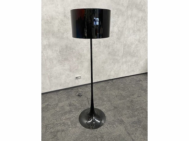Flos spun - design vloerlamp - dimbaar - afbeelding 3 van  10