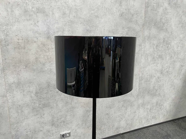 Flos spun - design vloerlamp - dimbaar - afbeelding 4 van  10