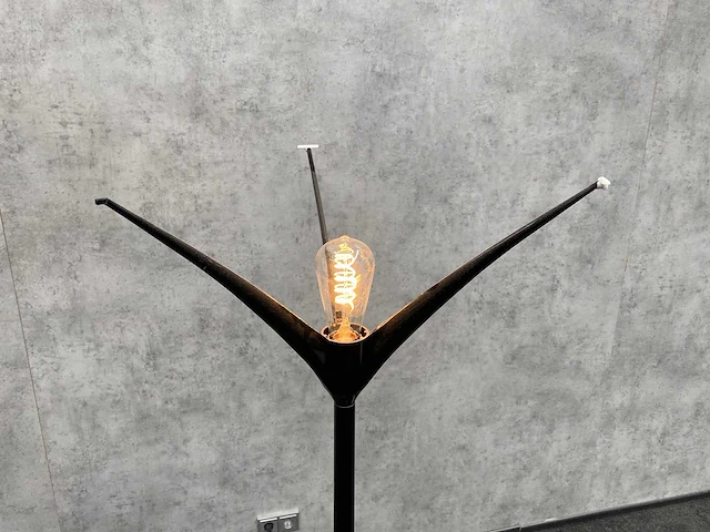 Flos spun - design vloerlamp - dimbaar - afbeelding 7 van  10
