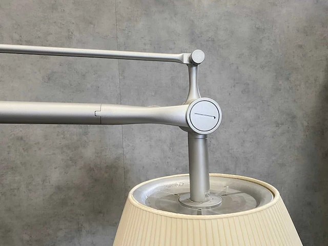 Flos superarchimoon - design vloerlamp - philippe starck - afbeelding 5 van  14