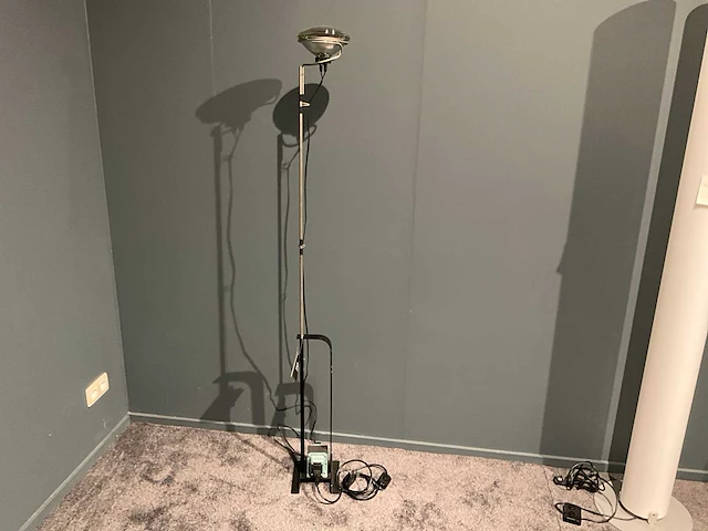 Flos tioi nro staande lamp - afbeelding 1 van  6
