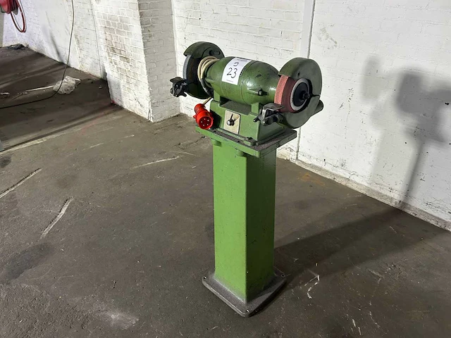 Flott 703½ / 200 x 32 x 51 slijpmachines op voet - afbeelding 2 van  5