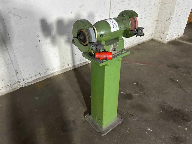 Flott 703½ / 200 x 32 x 51 slijpmachines op voet - afbeelding 3 van  5
