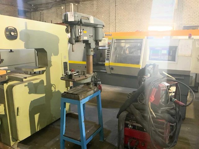 Flott b15 tafelboormachine - afbeelding 1 van  7