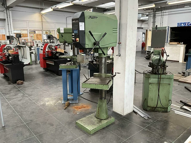 Flott m3 kolomboormachine - afbeelding 1 van  7