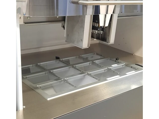 Flowbot® one, flow robotics, grijs / chroom, 2021 - afbeelding 6 van  9