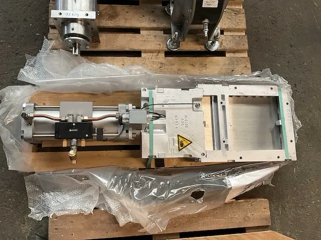 Flsmidth pneumatische industrie afsluiter - afbeelding 2 van  7