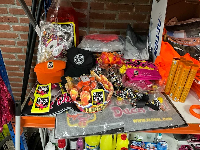 Flügel merchandising - afbeelding 2 van  8