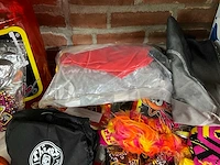 Flügel merchandising - afbeelding 3 van  8