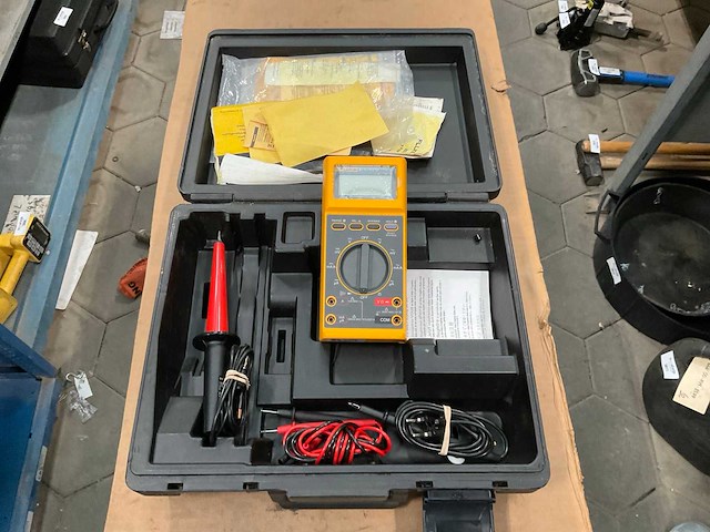 Fluke 27 multimeter - afbeelding 1 van  4