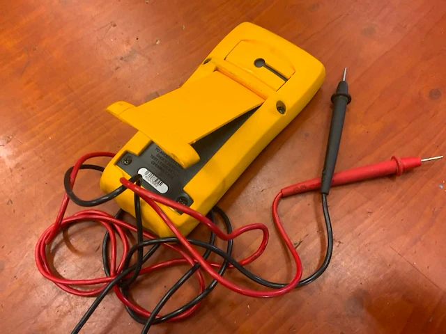 Fluke 75 lll multimeter. - afbeelding 4 van  7