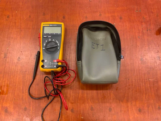 Fluke 75 lll multimeter. - afbeelding 6 van  7