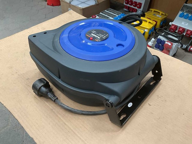Fluxon cr15v230 kabelhaspel - afbeelding 4 van  5