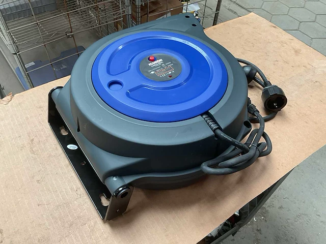 Fluxon cr15v230e kabelhaspel - afbeelding 1 van  5