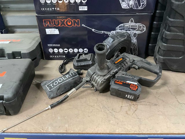 Fluxon itc80m20 accu draadtrekmachine - afbeelding 1 van  6