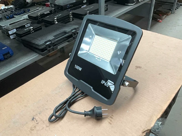 Fluxon lb100w ip65 led schijnwerper - afbeelding 2 van  5