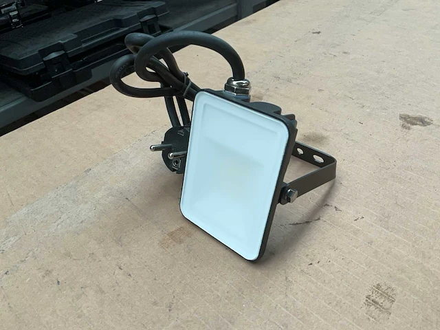 Fluxon lb10f led schijnwerper - afbeelding 2 van  3