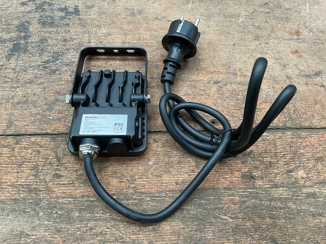 Fluxon lb10fp led schijnwerper met bewegingssensor - afbeelding 3 van  4