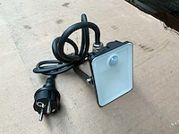 Fluxon lb10fp led schijnwerper met bewegingssensor - afbeelding 1 van  4