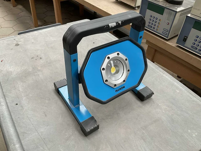Fluxon lb30bat werklamp - afbeelding 1 van  5