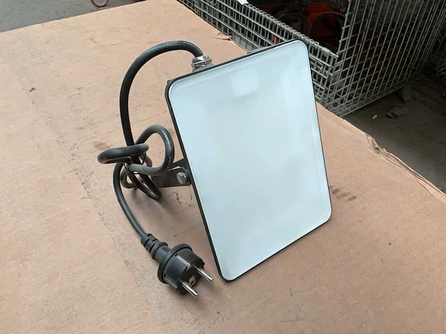 Fluxon lb50f led schijnwerper - afbeelding 1 van  4