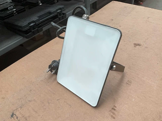 Fluxon lb50f led schijnwerper - afbeelding 2 van  4