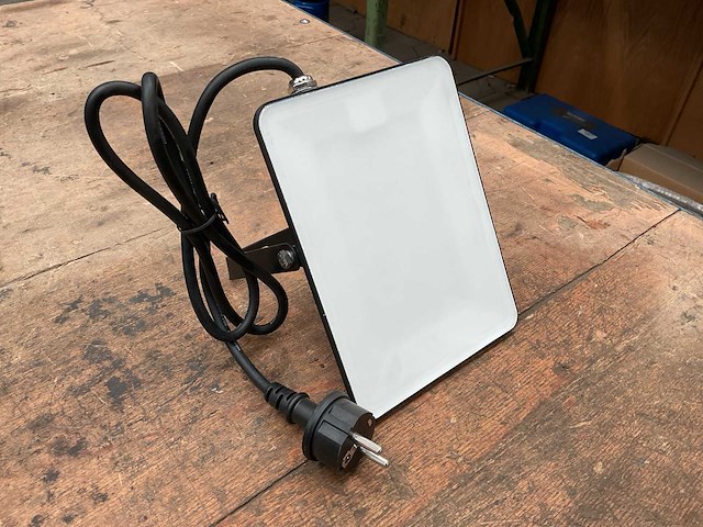 Fluxon lb50f led schijnwerper - afbeelding 1 van  4