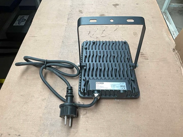 Fluxon lb50fp led schijnwerper met bewegingssensor - afbeelding 3 van  4