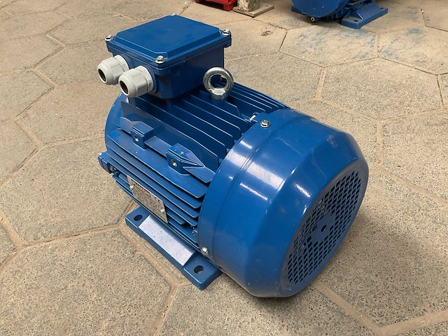 Fluxon ms 132s-4 elektromotor - afbeelding 3 van  5
