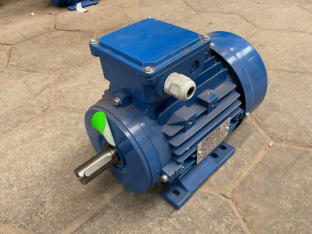 Fluxon ms2 90l-4 elektromotor - afbeelding 2 van  5