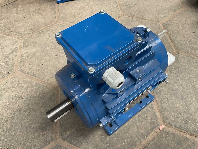 Fluxon ms2 90l-4 elektromotor - afbeelding 2 van  5