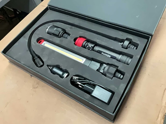 Fluxon wi01bfs 3 in 1 led werklamp - afbeelding 4 van  5