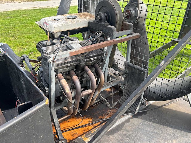 Flying hovercraft - uh-18spw - hovercraft / rubber boat - afbeelding 5 van  18