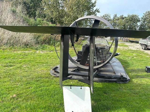 Flying hovercraft - uh-18spw - hovercraft / rubber boat - afbeelding 18 van  18