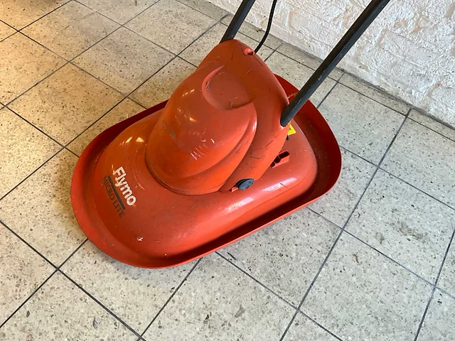 Flymo mlite 28 grasmaaier - afbeelding 3 van  7