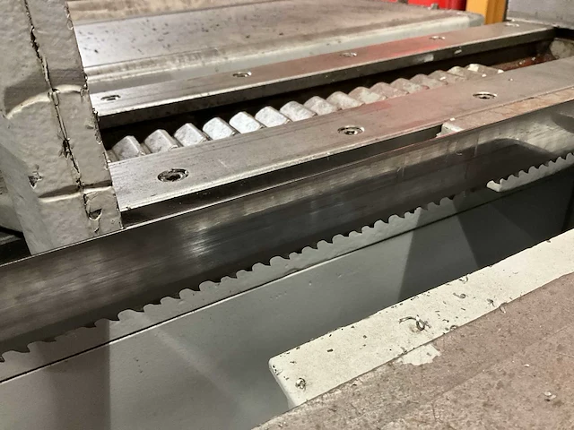 Fmb fabbrica macchine bergamo pegasus semi automatische bandzaagmachine - afbeelding 9 van  32
