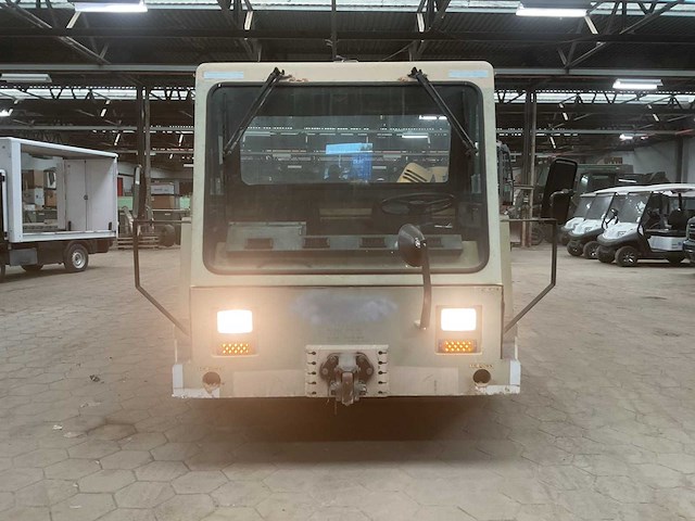 Fmc b450 vliegtuigsleper - afbeelding 3 van  14