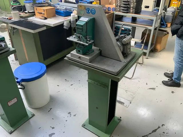 Foley 385 handzaag vertandapparaat/ponsmachine - afbeelding 1 van  4