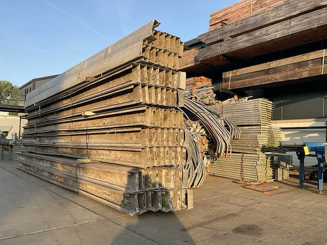 Folie kas (6x5mtr) - afbeelding 20 van  31