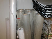 Foliën in en om rolcontainer. let op: inclusief rolcontainer. - afbeelding 3 van  3