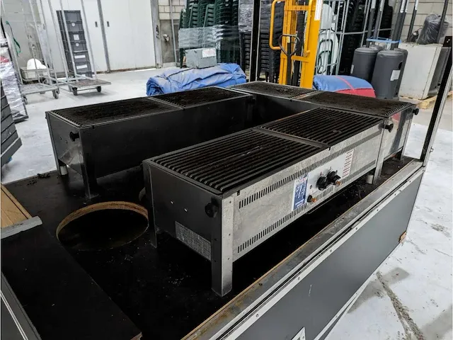 Foodtruck aanhangwagen - afbeelding 2 van  10