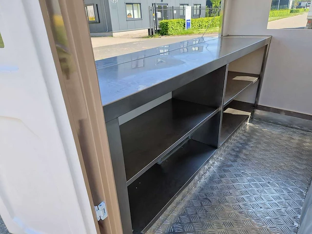Foodtruck beige - 2025 - afbeelding 4 van  15