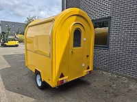 Foodtruck geel met afzuigkap - 2025 - afbeelding 8 van  15