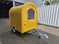 Foodtruck geel met afzuigkap - 2025 - afbeelding 10 van  15