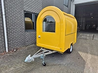 Foodtruck geel met afzuigkap - 2025 - afbeelding 11 van  15