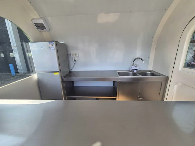 Foodtruck groen - 2025 - afbeelding 8 van  10