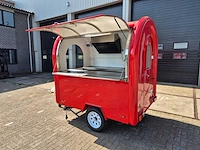 Foodtruck rood met afzuigkap + koelwerkbank - 2025 - afbeelding 13 van  14