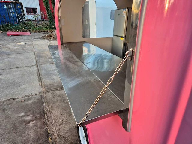 Foodtruck roze - 2025 - afbeelding 2 van  11