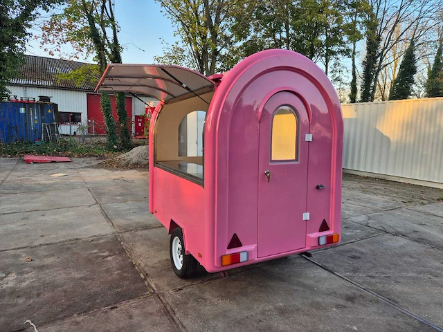 Foodtruck roze - 2025 - afbeelding 9 van  11